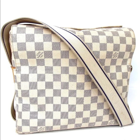 Louis Vuitton Handbags - Auth Louis Vuitton Naviglio Damier Azur Messenger